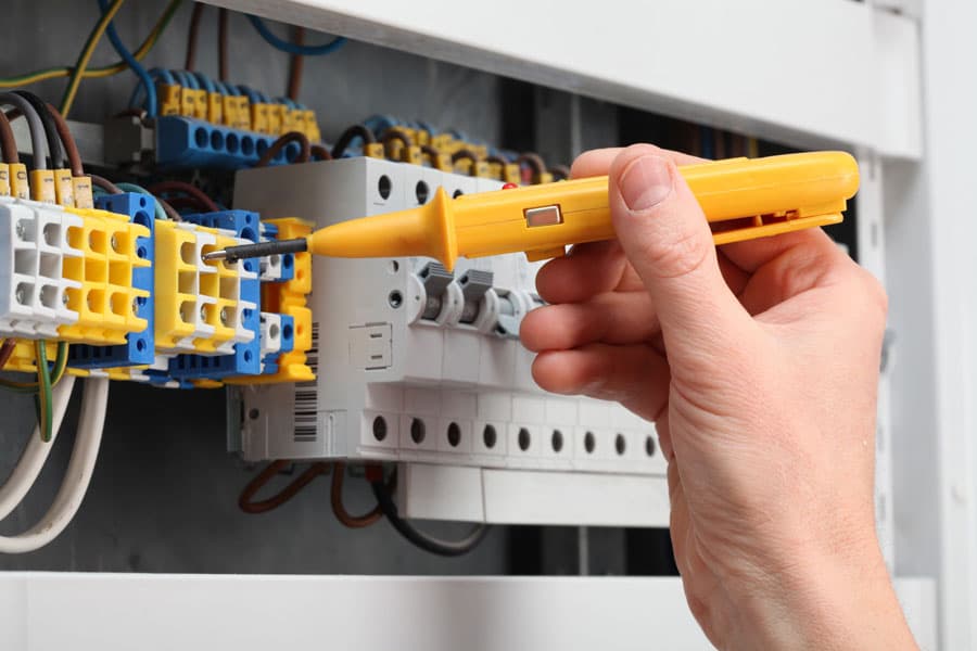 Especialistas en instalaciones eléctricas de baja tensión en Noia