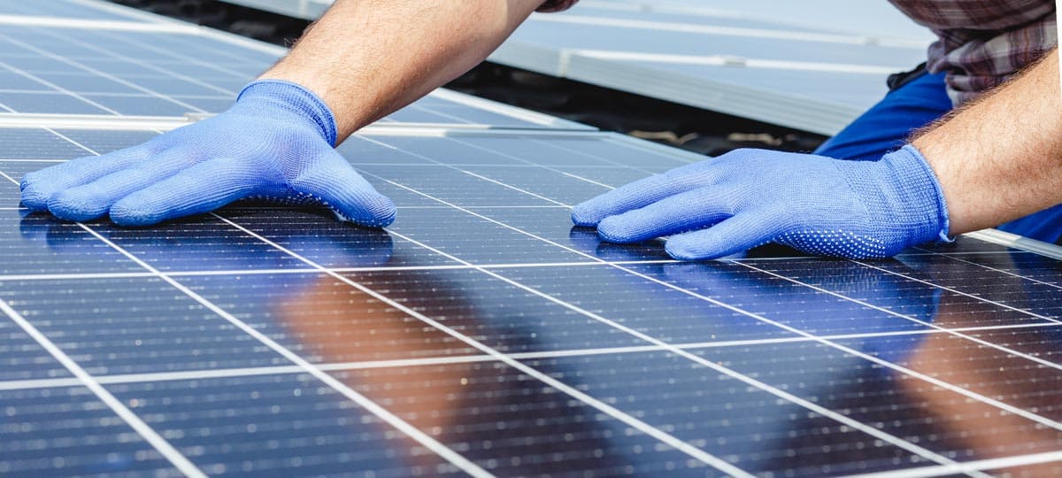 Empresa instaladora y mantenedora de panales solares