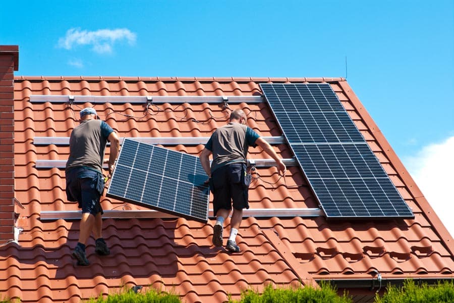 Aumento del valor de la vivienda placas solares en Noia