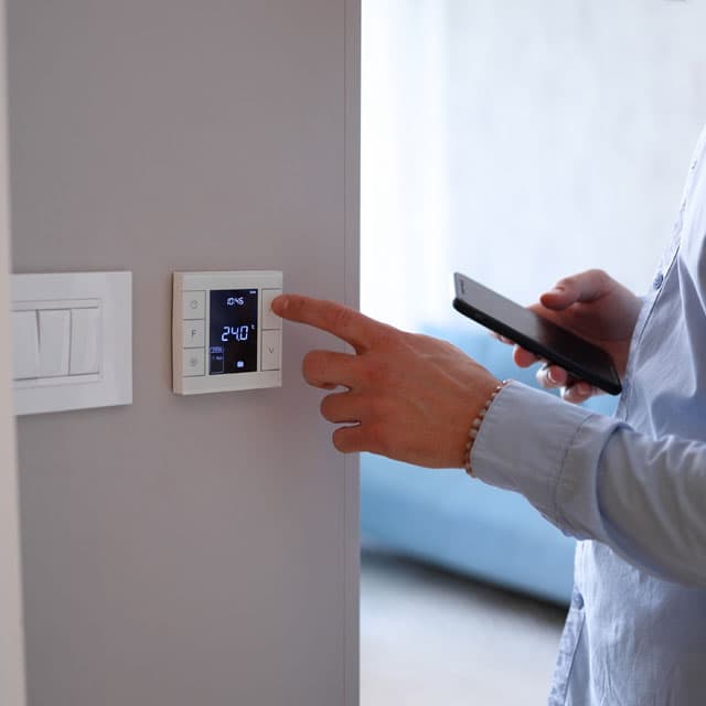 Automatiza tu vivienda en Noia con tecnología certificada